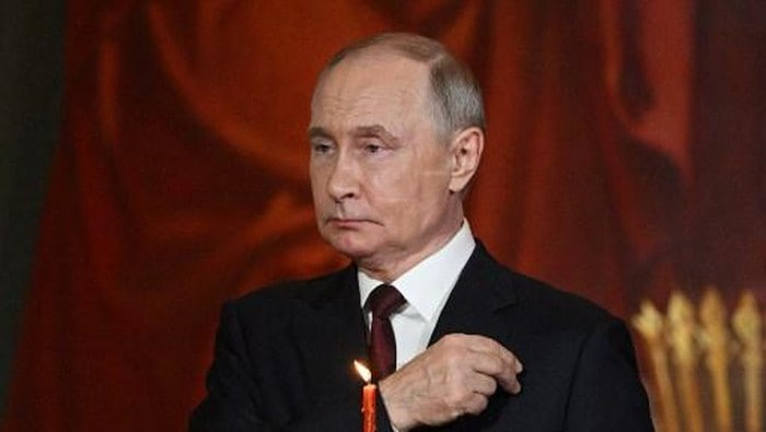 Putin Responds to US Strikes in Talks With Iranian FM