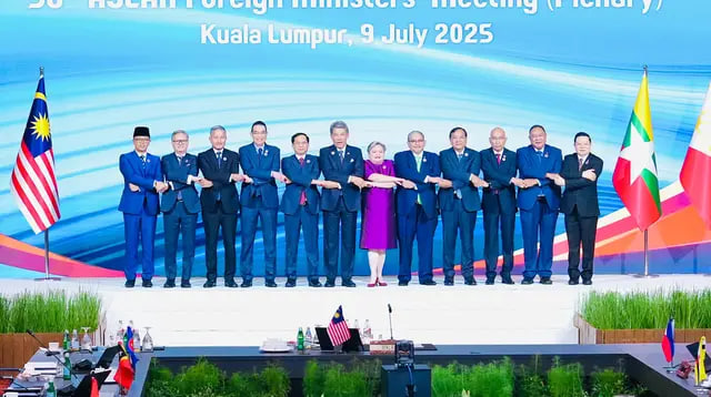 Indonesia’s FM Calls for ASEAN Unity Amid Global Geopolitical and Economic Tensions